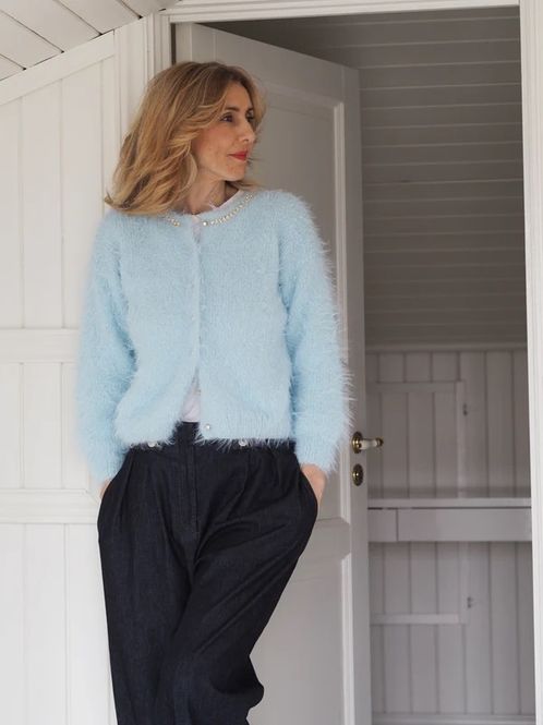Hovedbilde Garnpakke - Fuzzy Cardigan